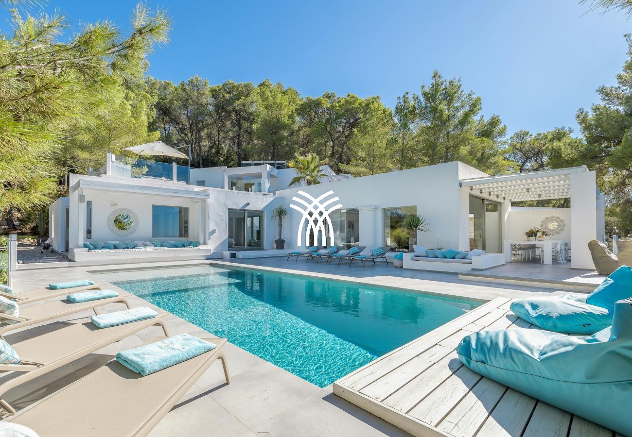 Villa in Ibiza / Eivissa - Sunset Paradise
