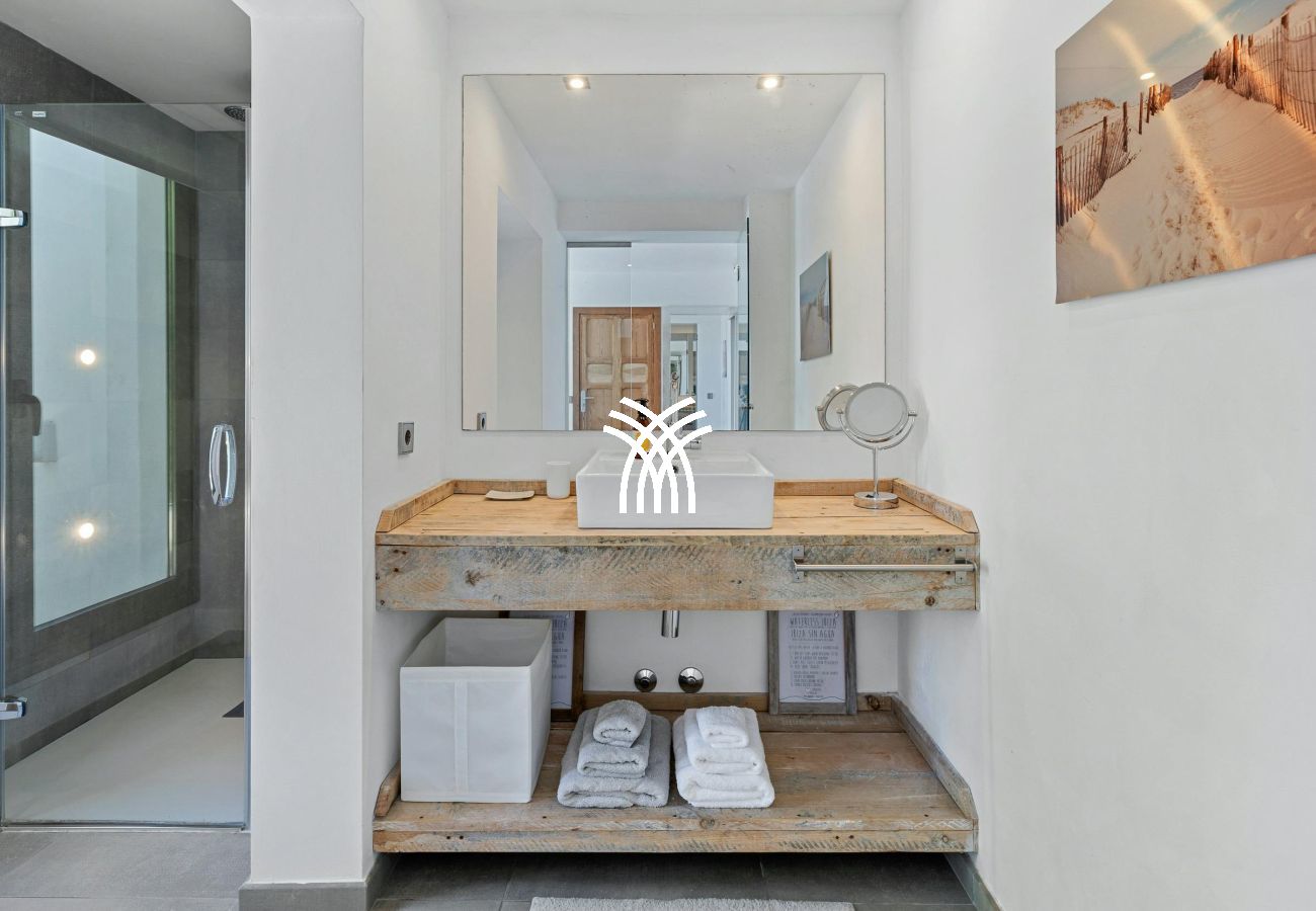 Villa in Ibiza / Eivissa - Sunset Paradise