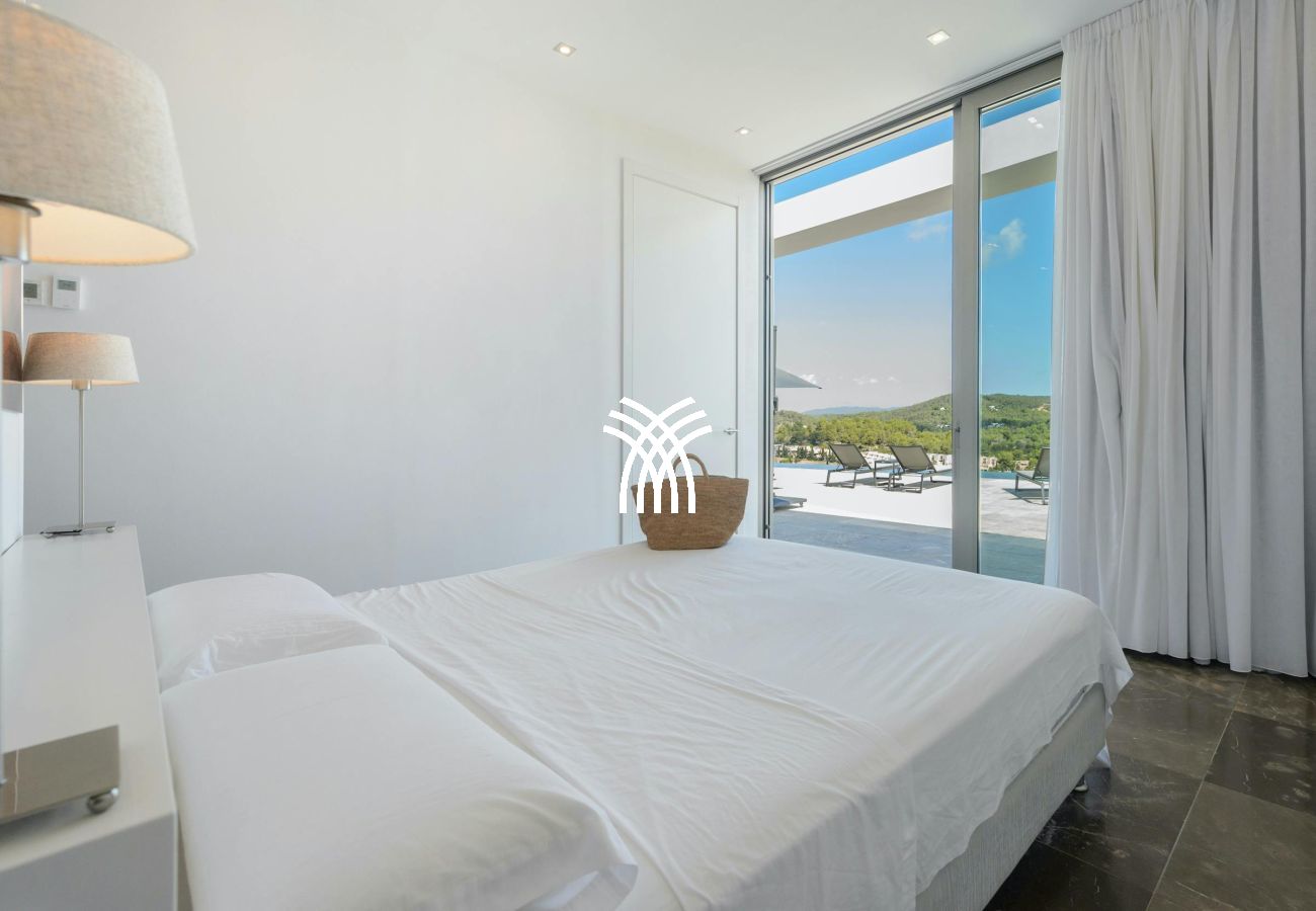 Villa in Ibiza / Eivissa - Minimal