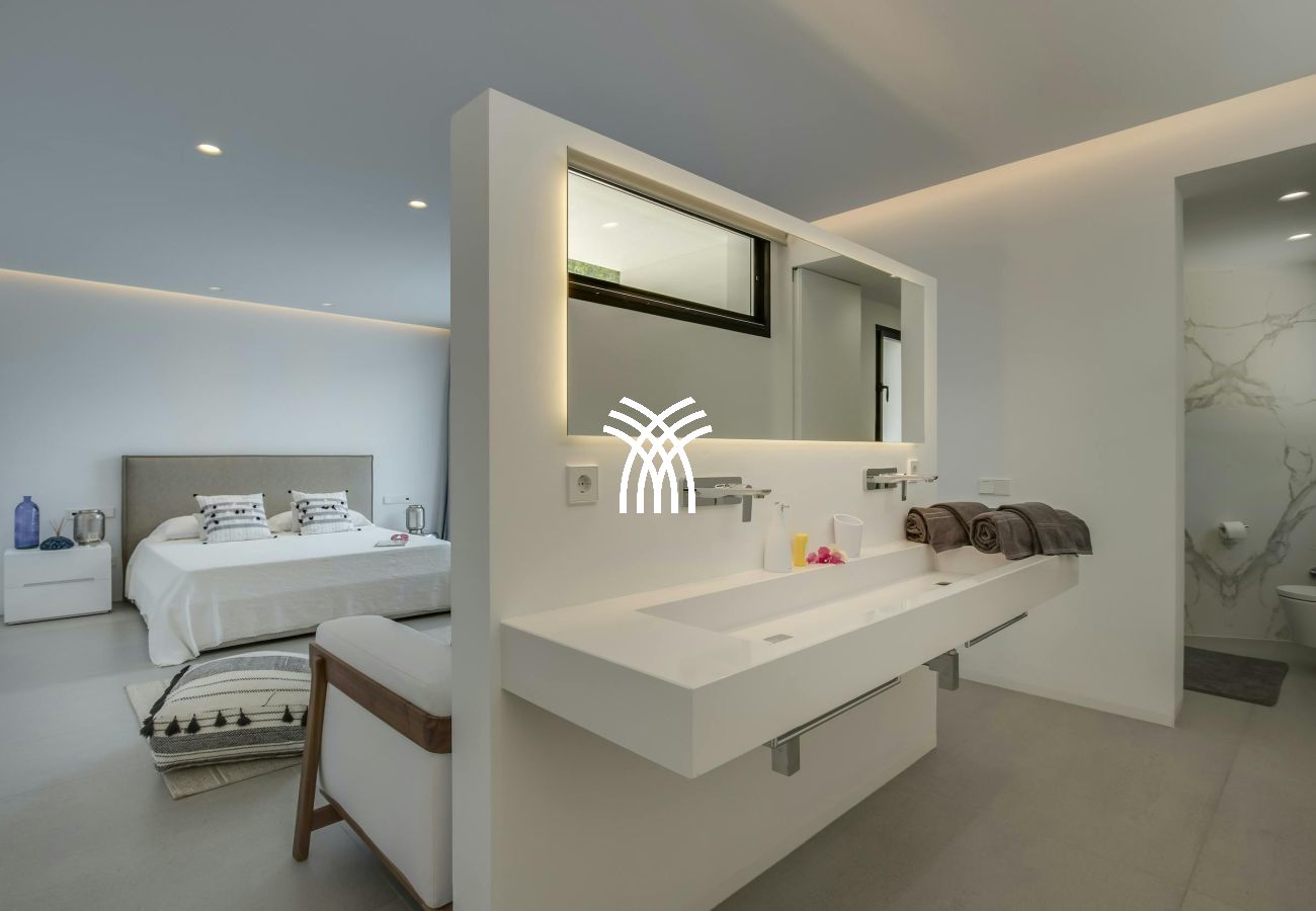 Villa in Sant Josep de Sa Talaia - Ofelia