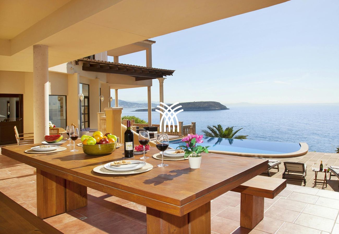 Villa in Badia Grand - Cabello