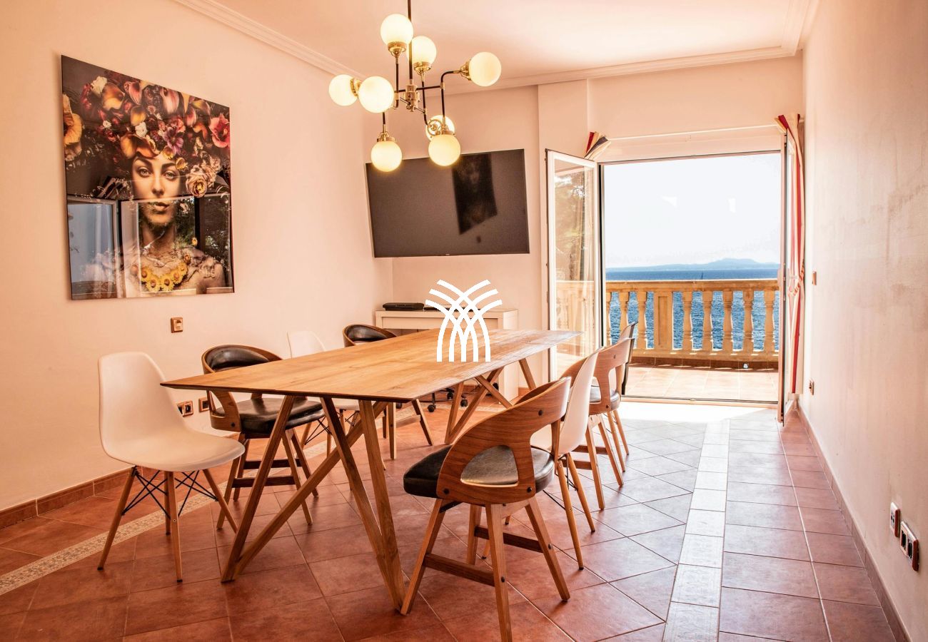 Villa in Badia Grand - Cabello