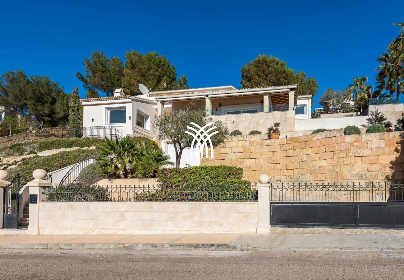 Villa in Sol de Mallorca - El Lirio