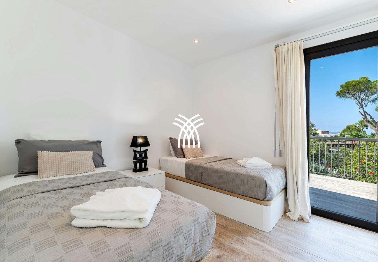 Villa in Portals Nous - Mae