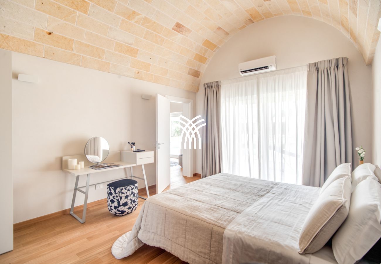 Villa in San Michele Salentino - Jehudiel