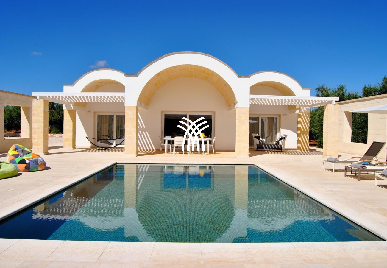 Villa in San Michele Salentino - Jehudiel