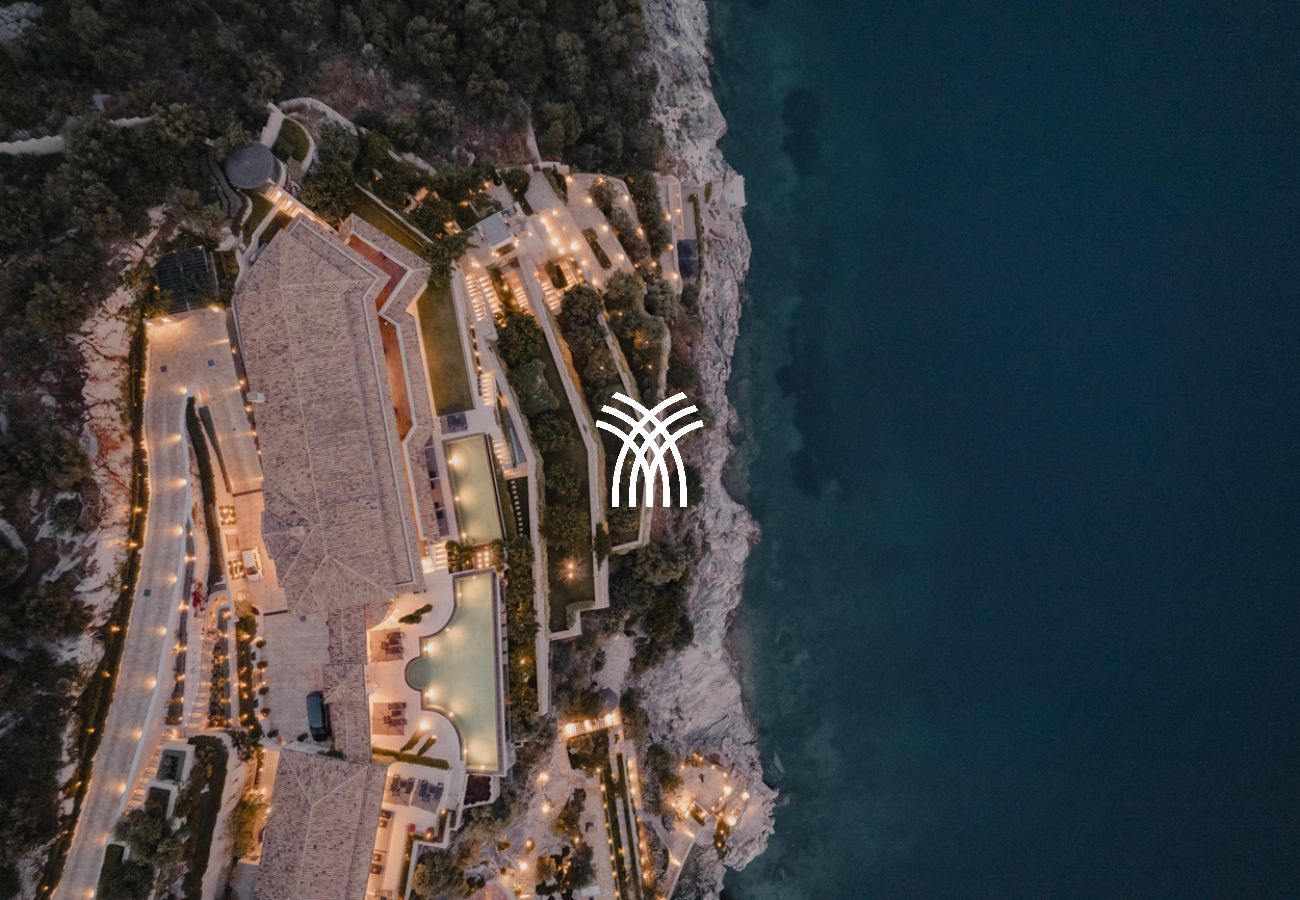 Villa in Nissaki - The Edge