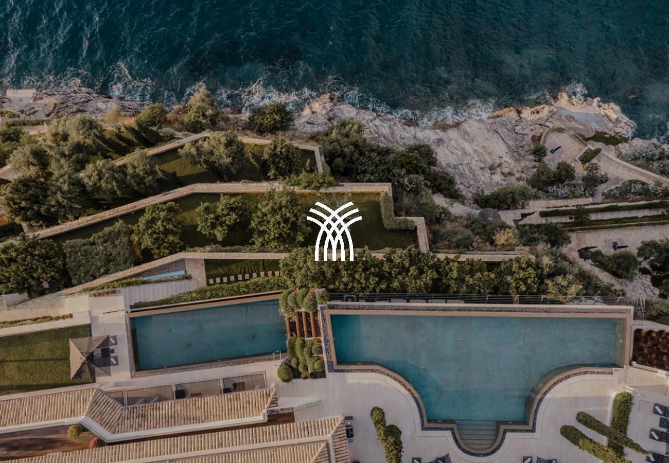 Villa in Nissaki - The Edge