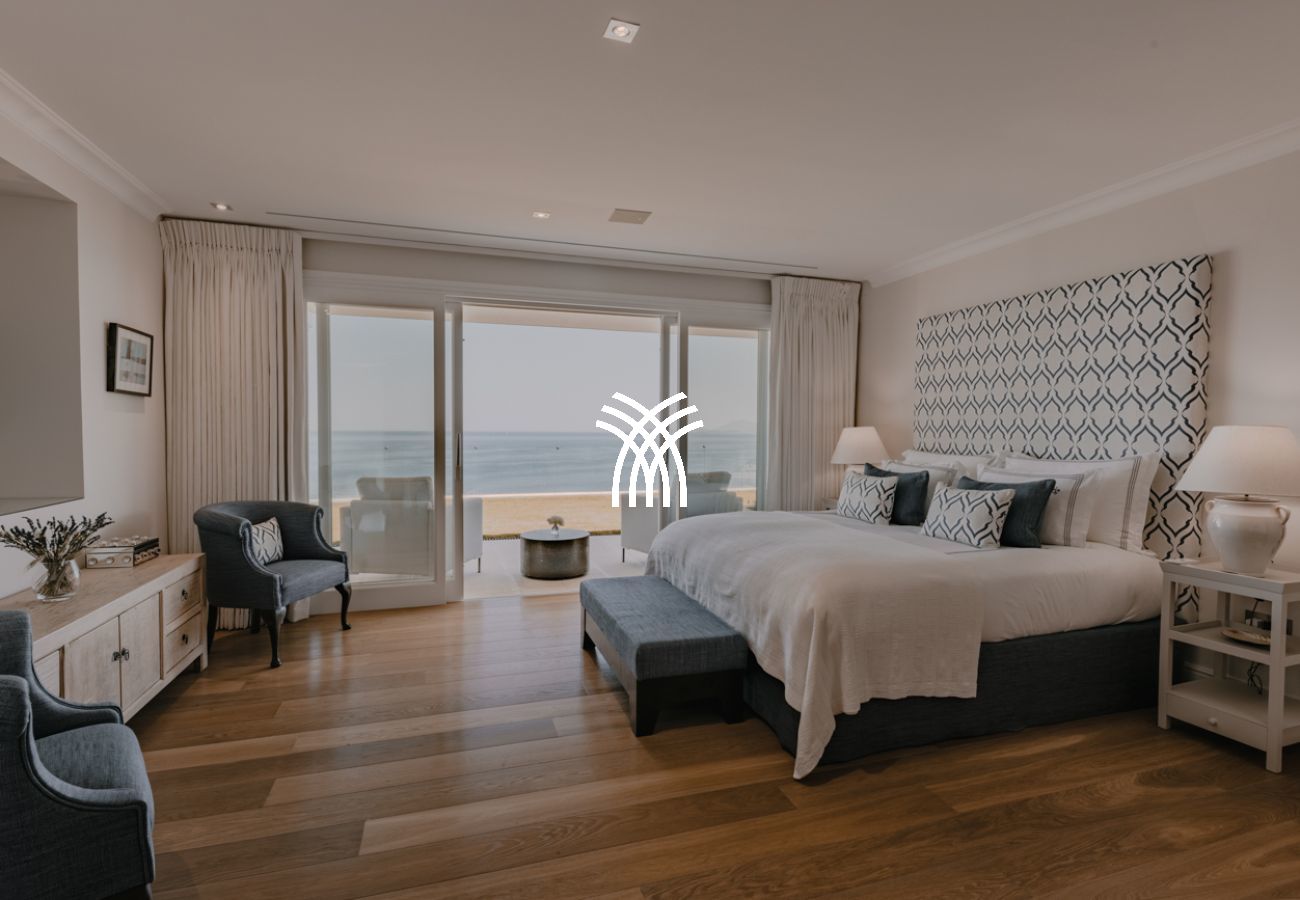 Villa in Nissaki - The Edge