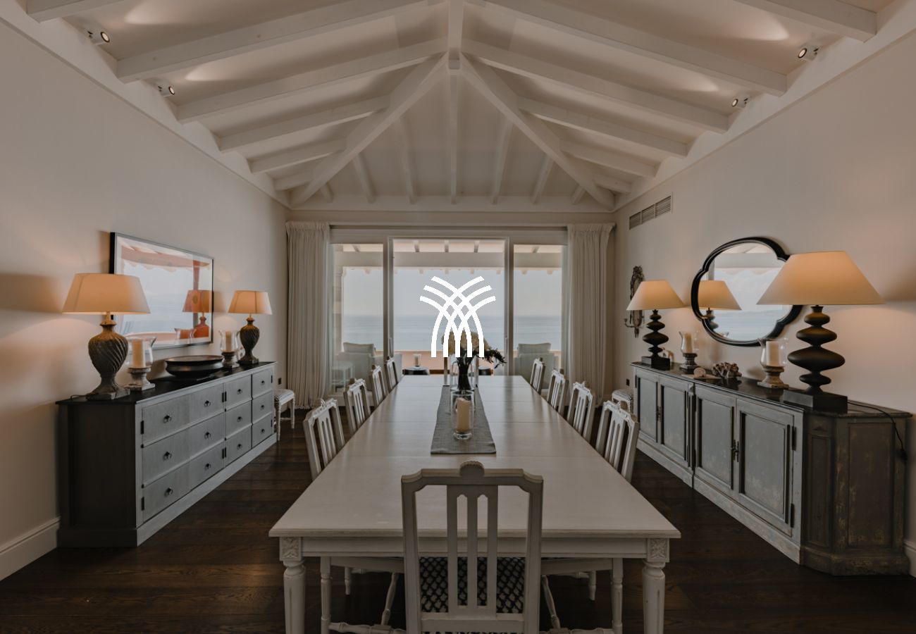 Villa in Nissaki - The Edge