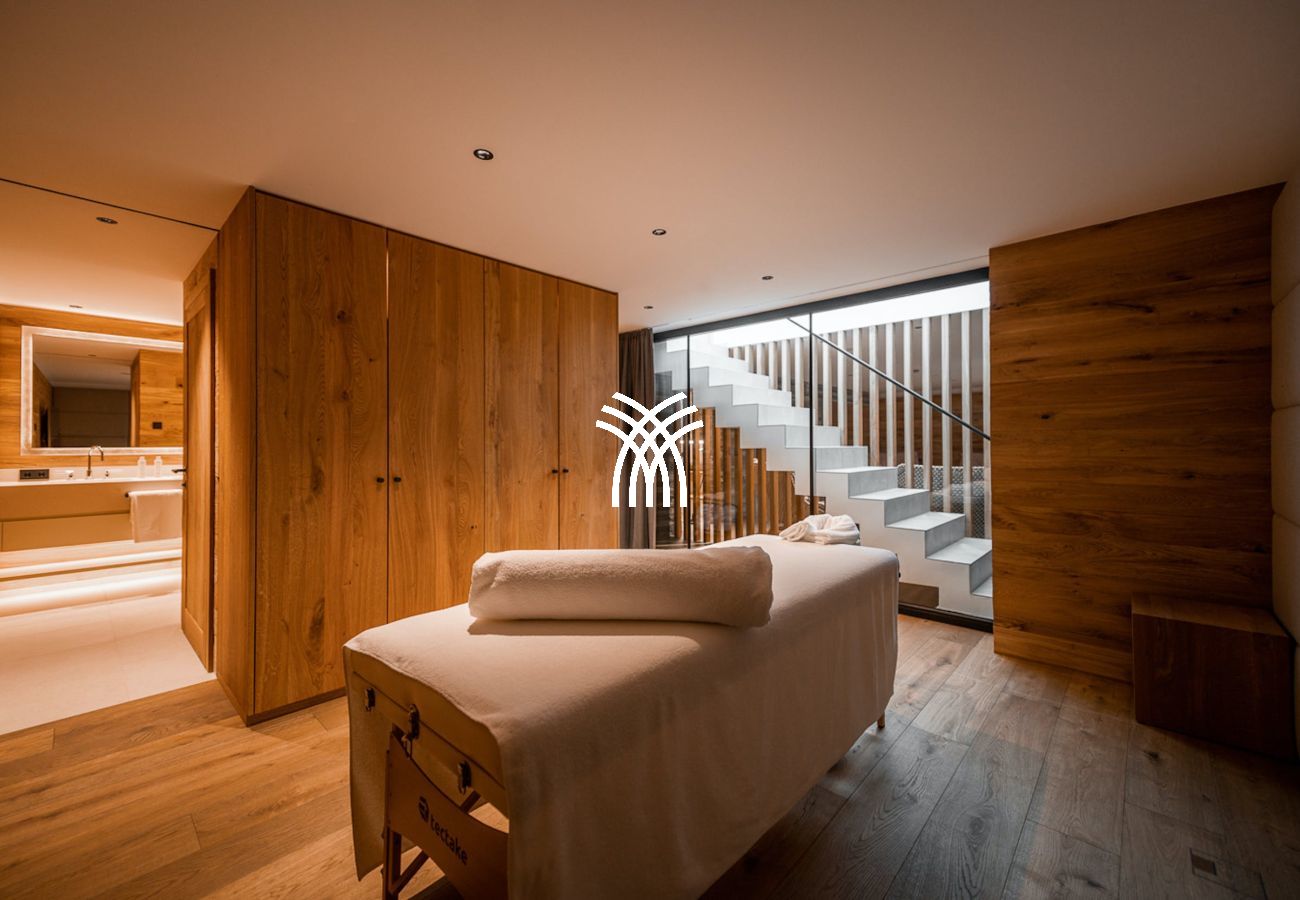 Chalet in Lech - Athena