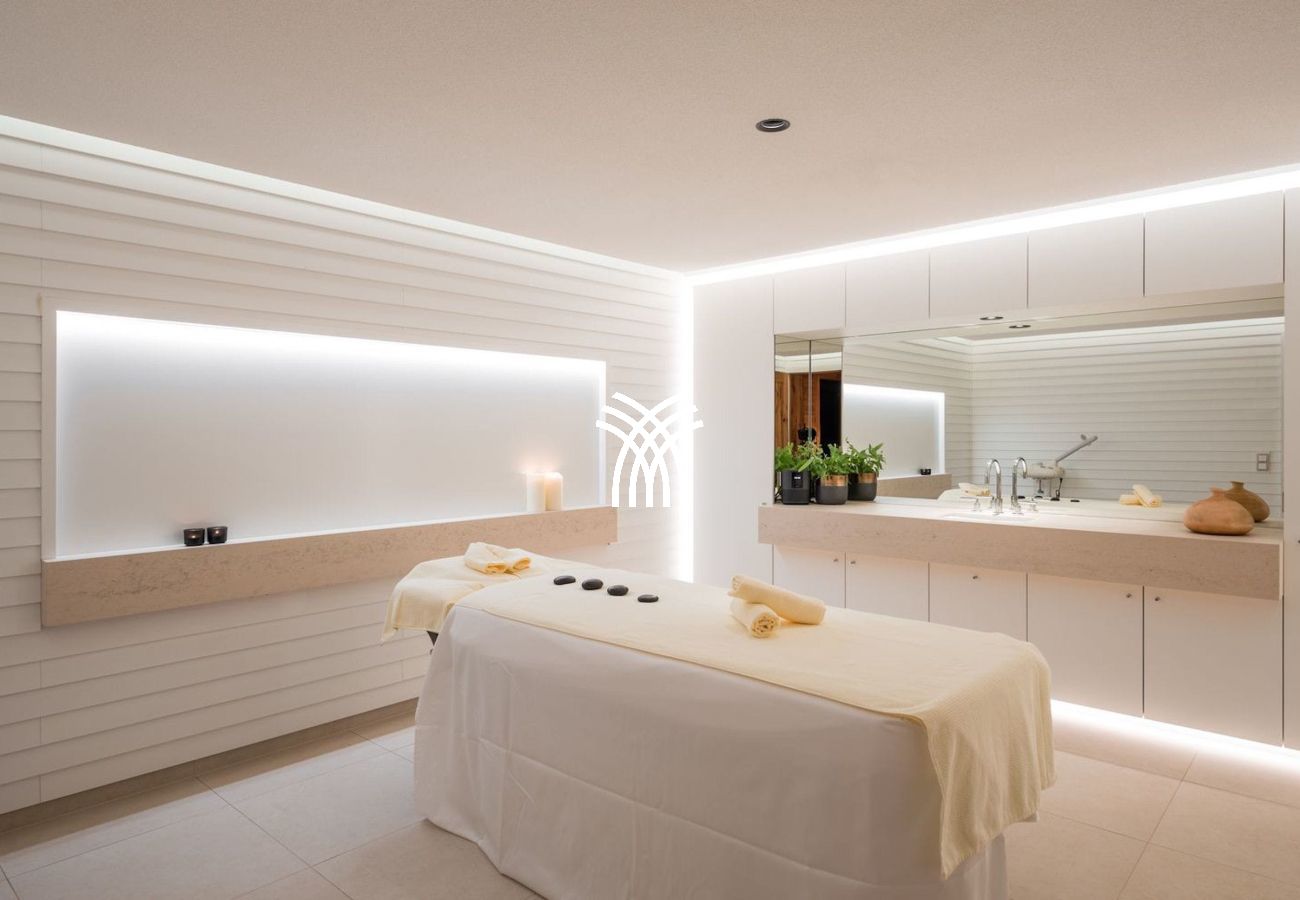 Chalet in Lech - Adora