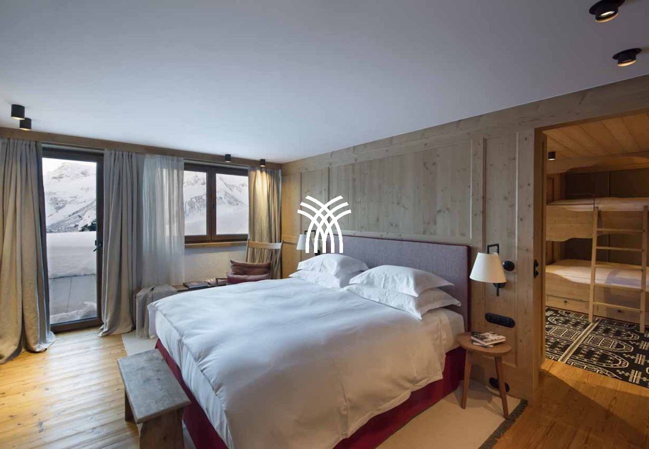 Chalet in Lech - Maia