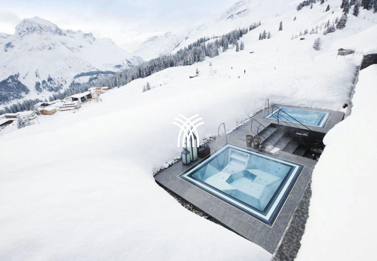 Chalet in Lech - Luxuo