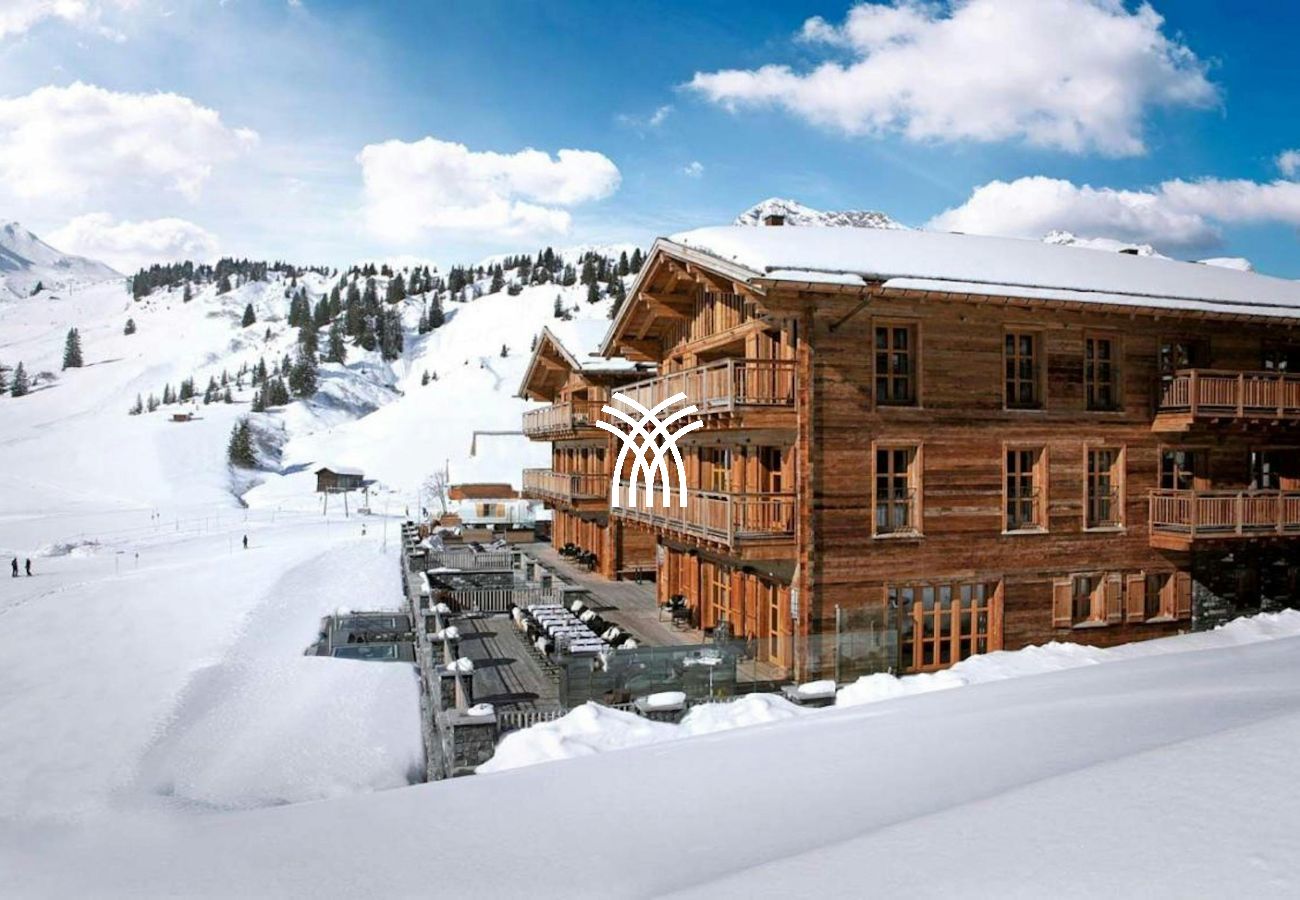 Chalet in Lech - Luxuo
