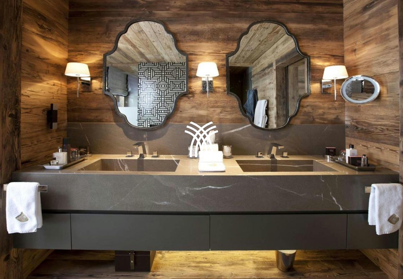 Chalet in Lech - Luxuo