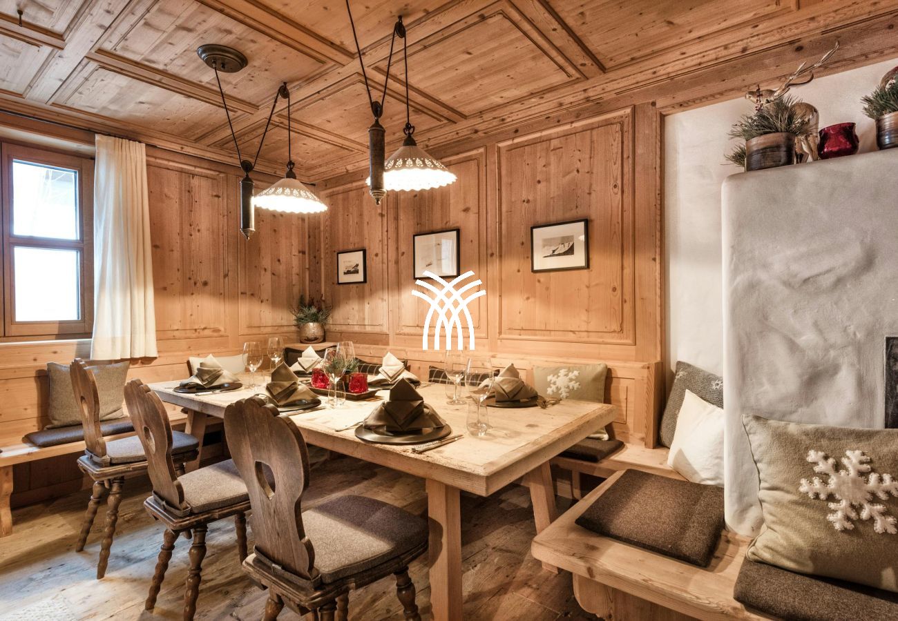 Chalet in Lech - Luxuo