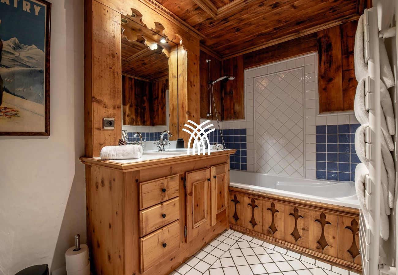 Chalet in Courchevel - Augustus