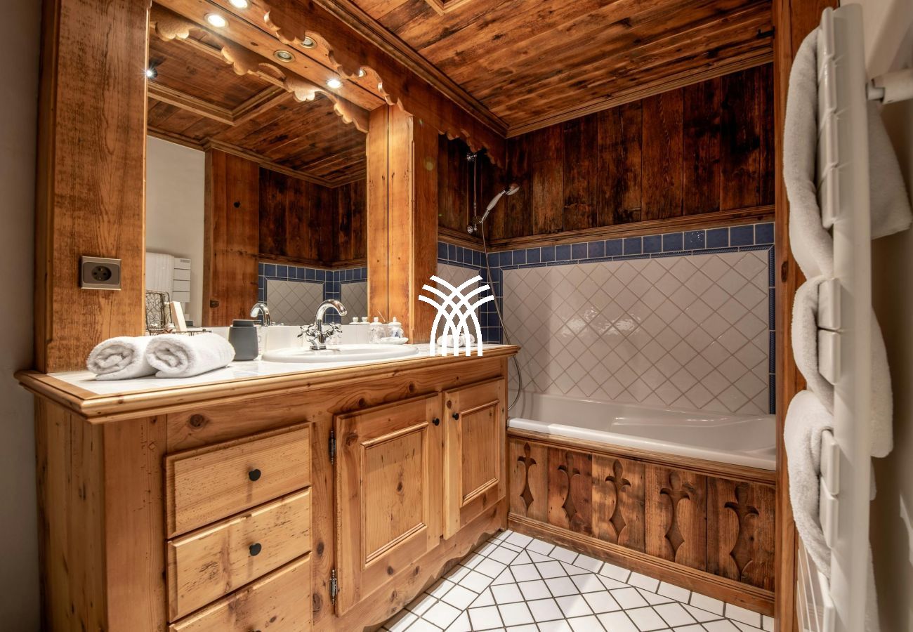 Chalet in Courchevel - Augustus