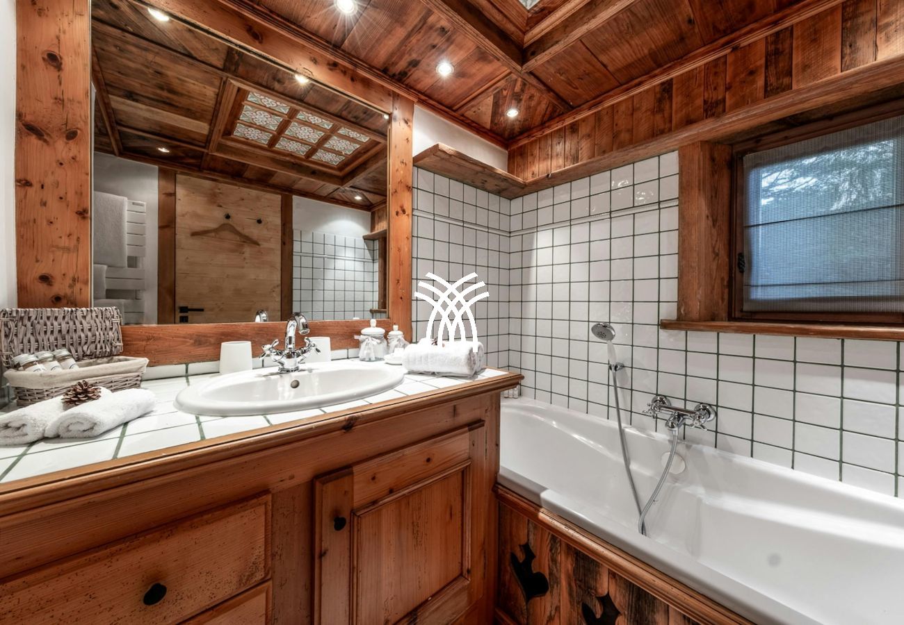 Chalet in Courchevel - Axel