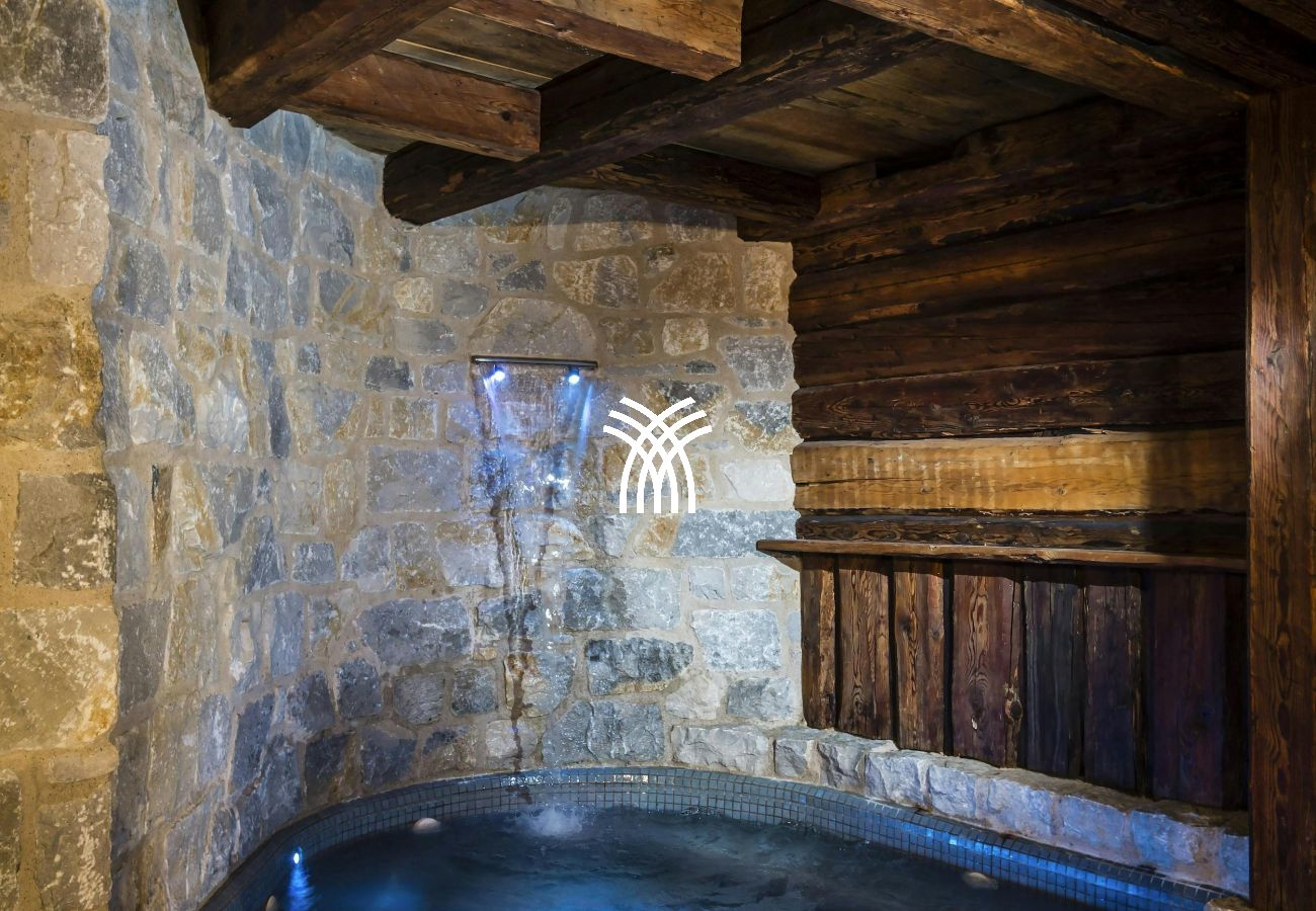 Chalet in Courchevel - Axel