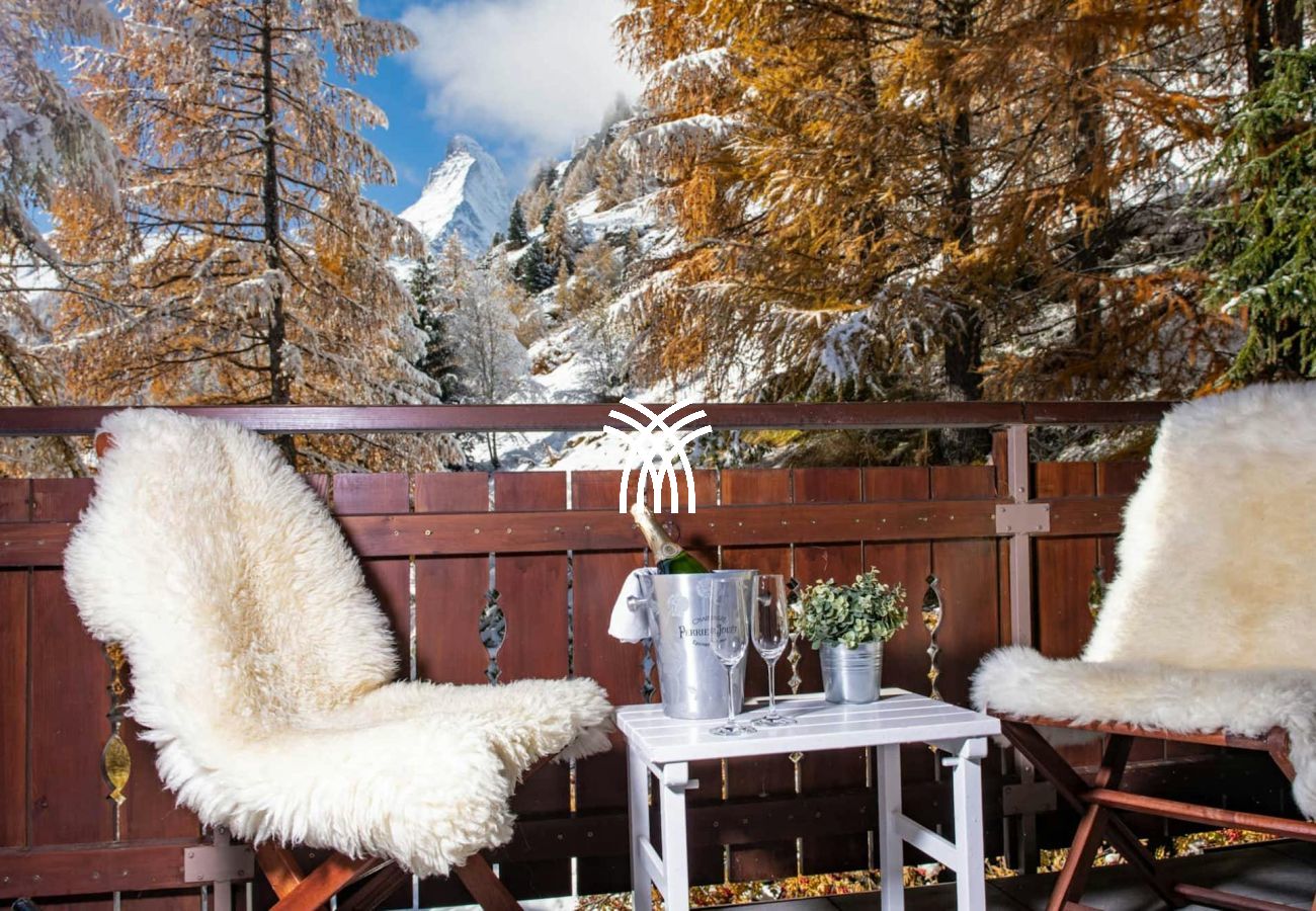 Chalet in Zermatt - Harebells