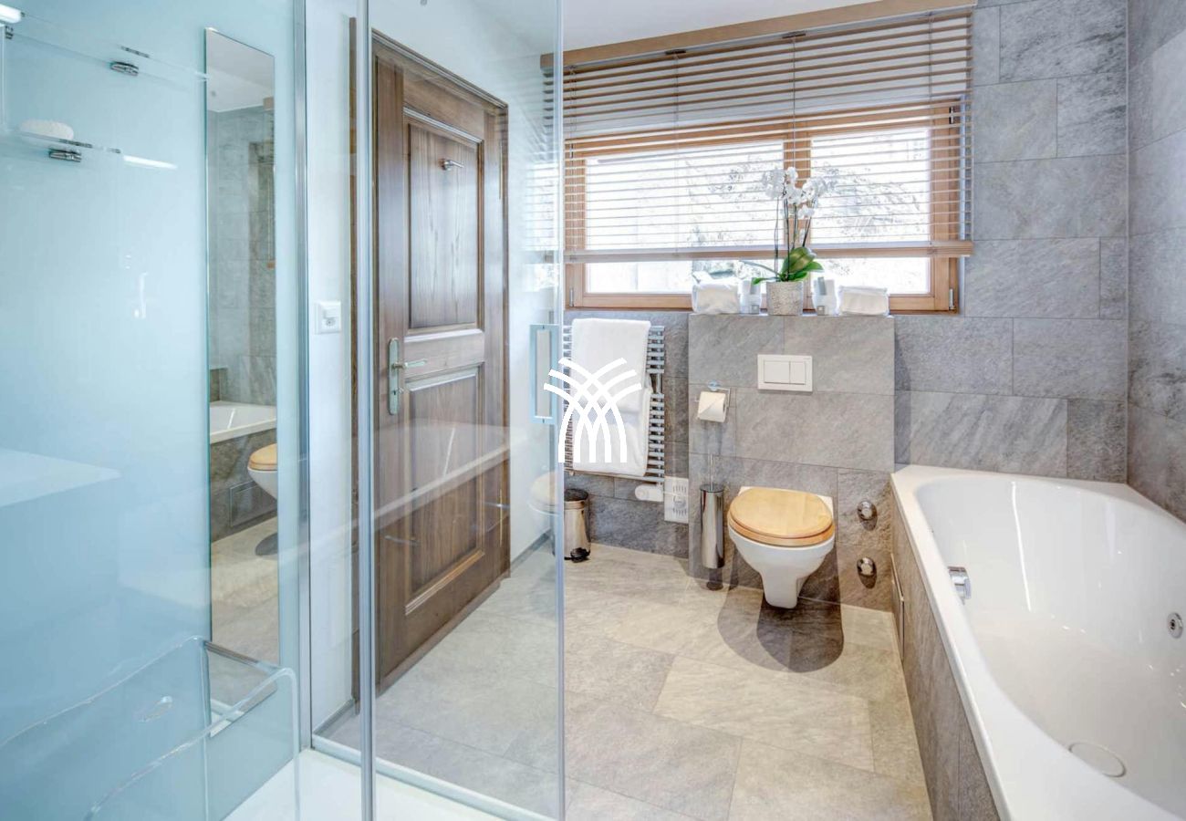 Chalet in Zermatt - Harebells