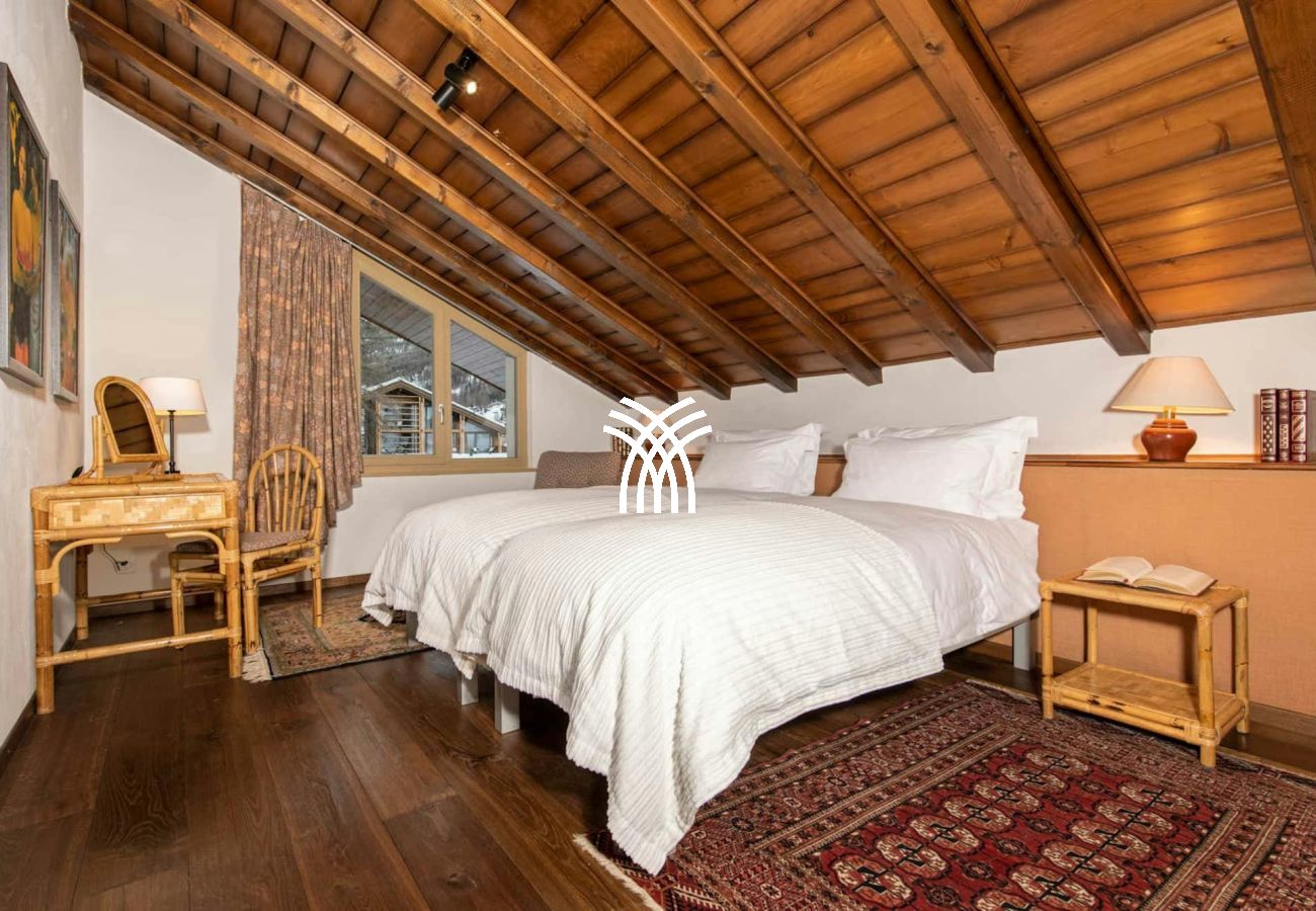 Chalet in Zermatt - Harebells