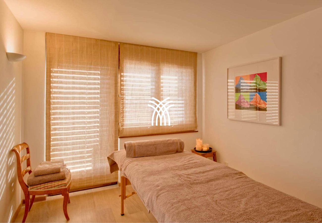 Chalet in Zermatt - Vanilla Orchid