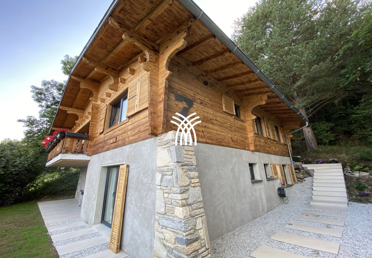 Chalet in Crans-Montana - Cervo