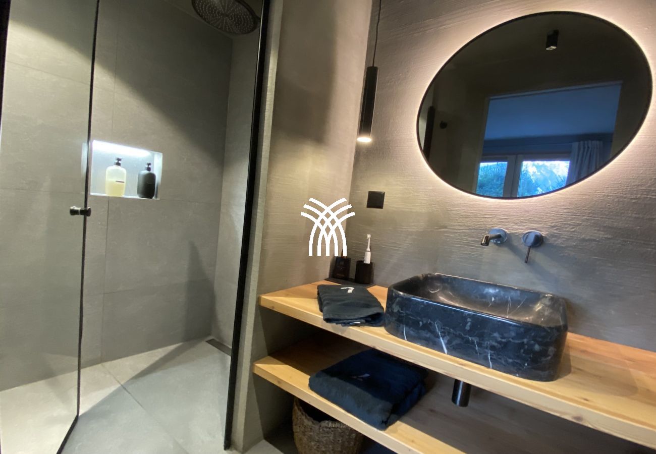 Chalet in Crans-Montana - Cervo