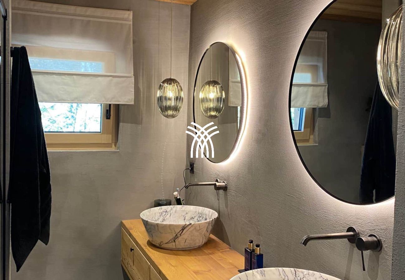 Chalet in Crans-Montana - Cervo