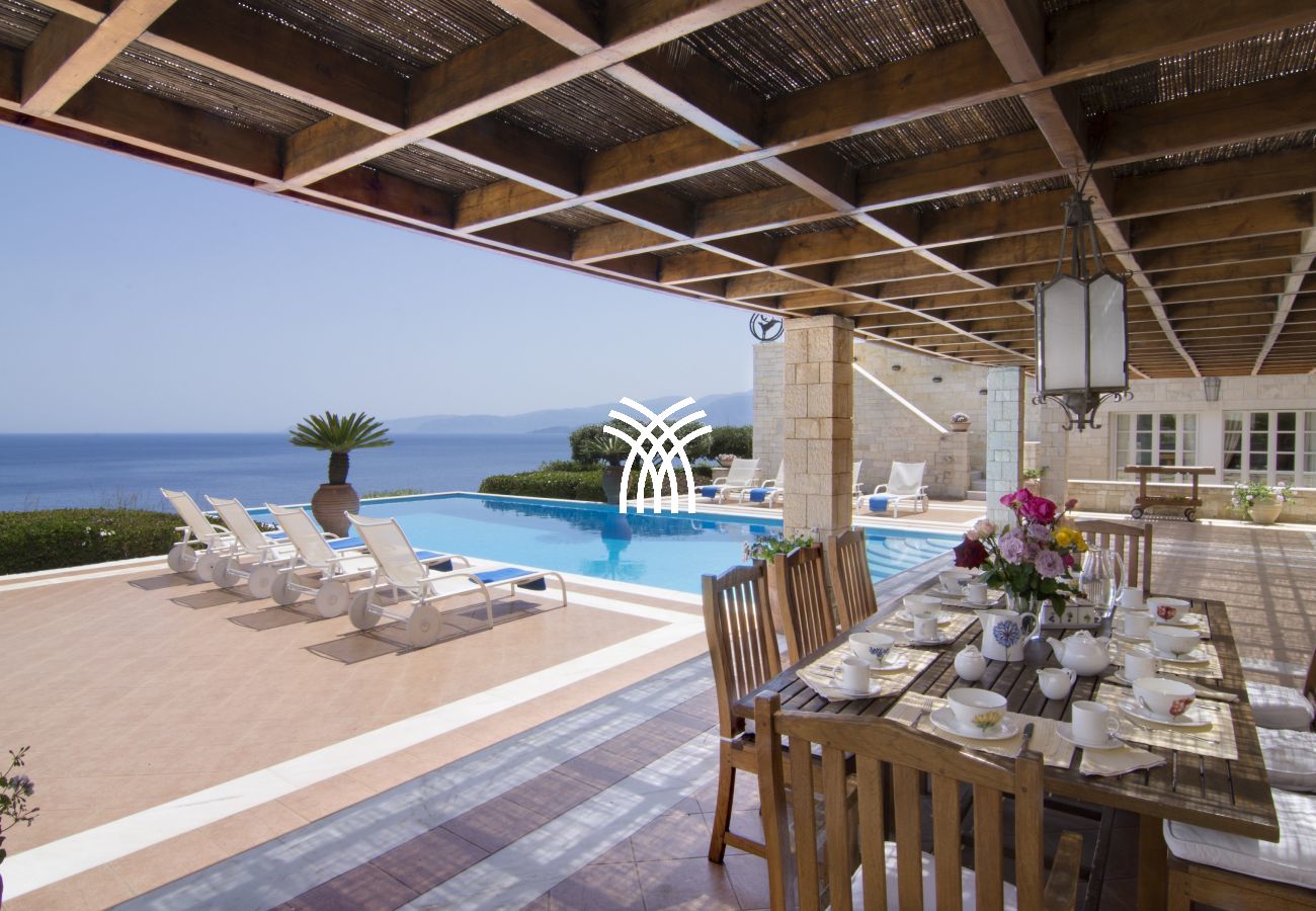 Villa in Elounda - Soulo