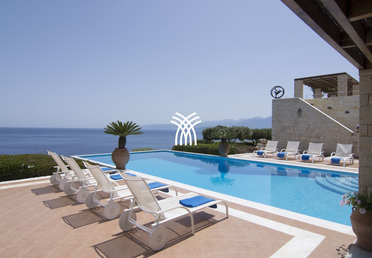 Villa in Elounda - Soulo