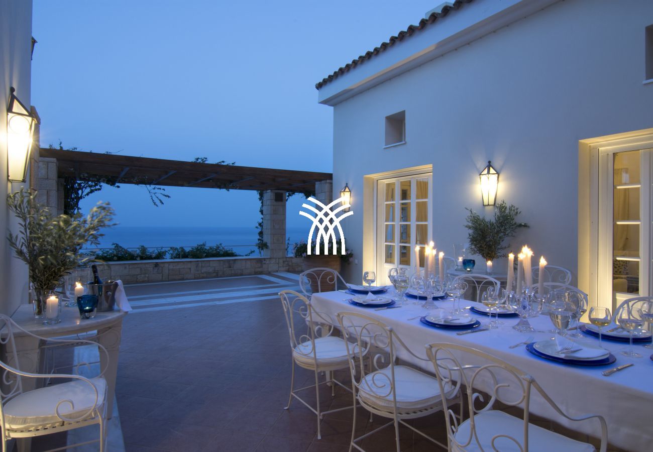 Villa in Elounda - Soulo