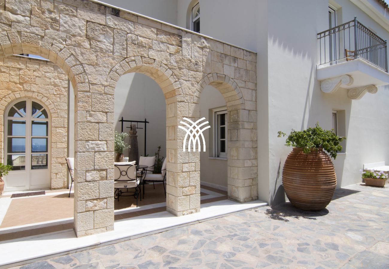 Villa in Elounda - Soulo