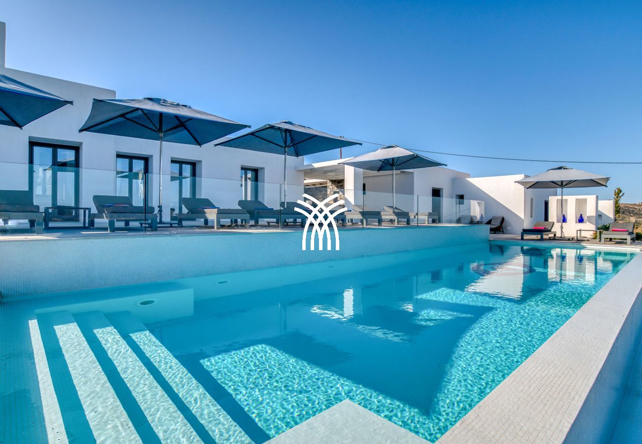 Villa in Paros - Mataki