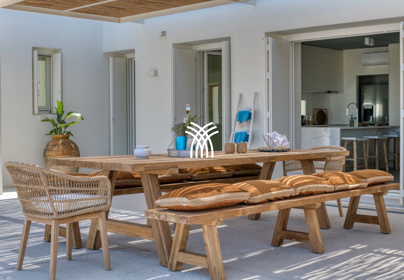 Villa in Paros - Lampsis