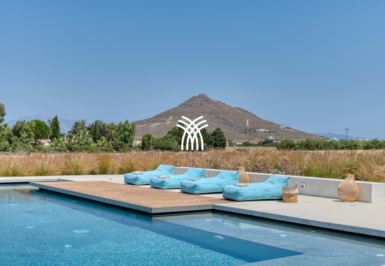 Villa in Paros - Lampsis