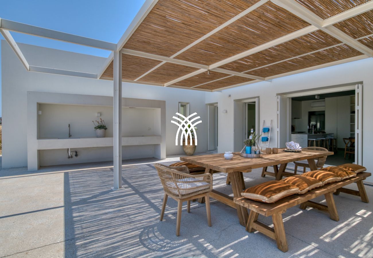 Villa in Paros - Lampsis