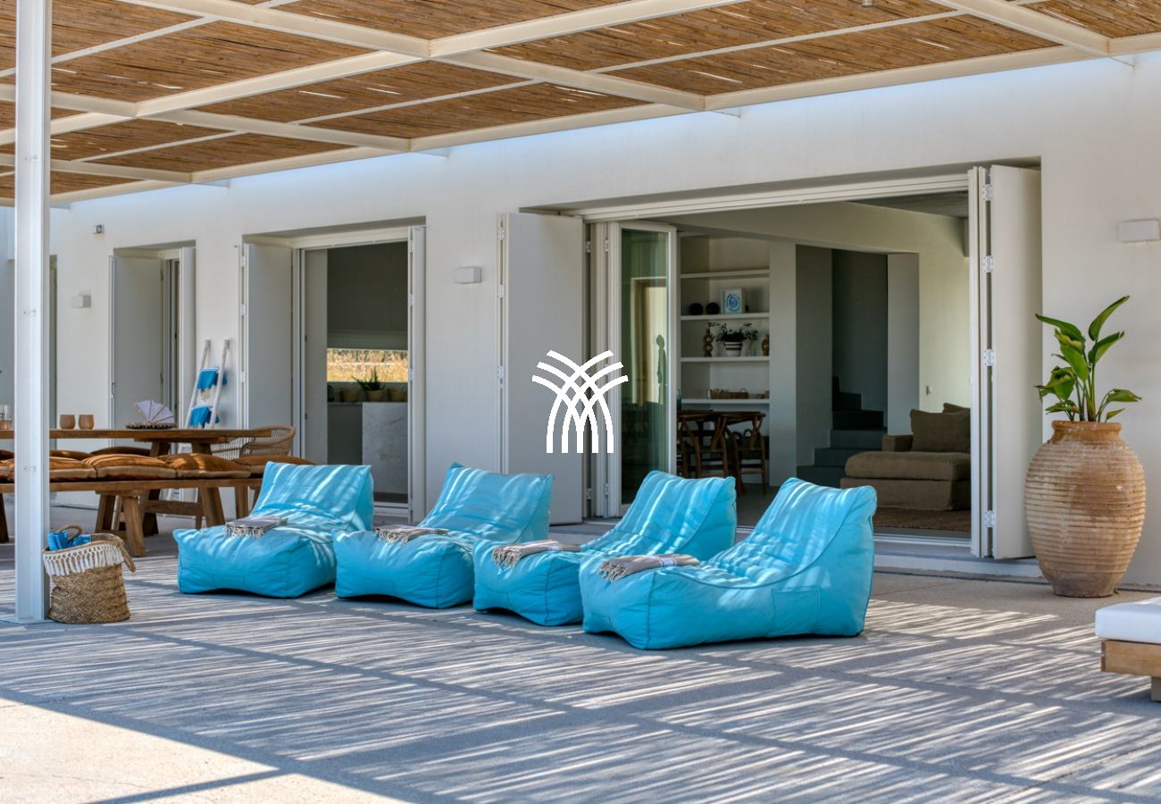 Villa in Paros - Lampsis