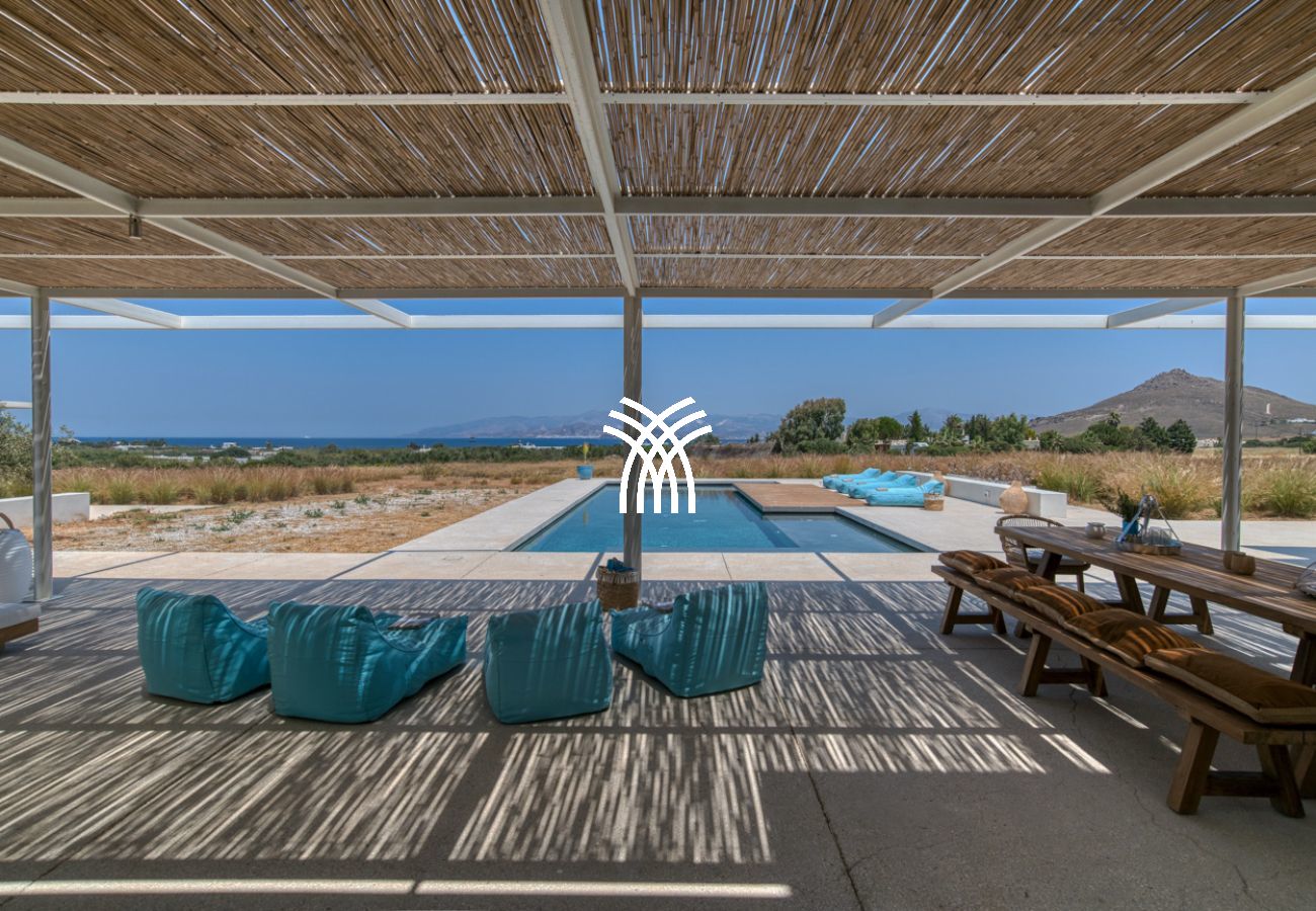 Villa in Paros - Lampsis