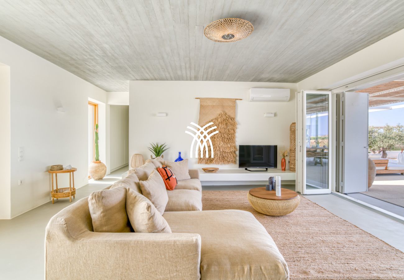 Villa in Paros - Lampsis