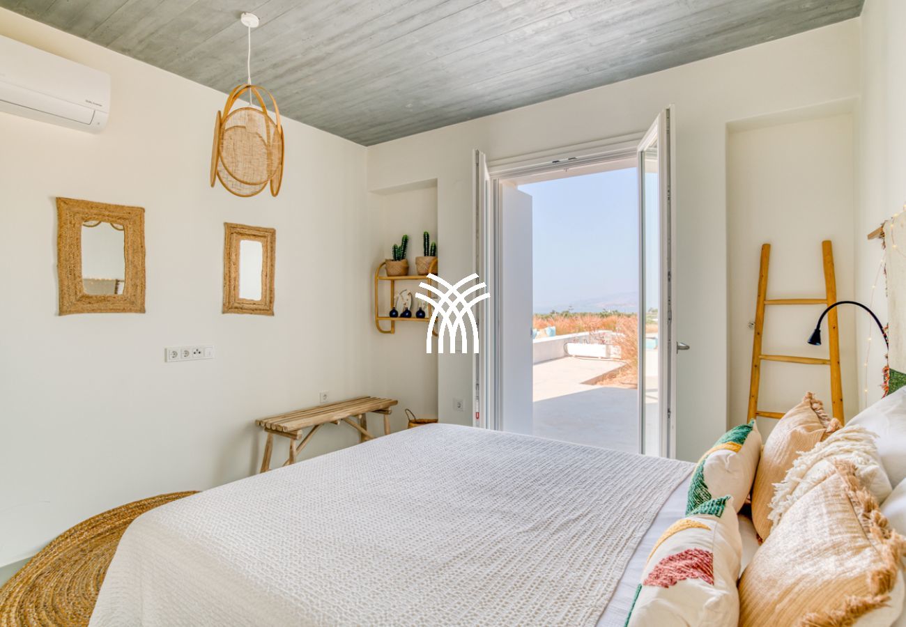 Villa in Paros - Lampsis