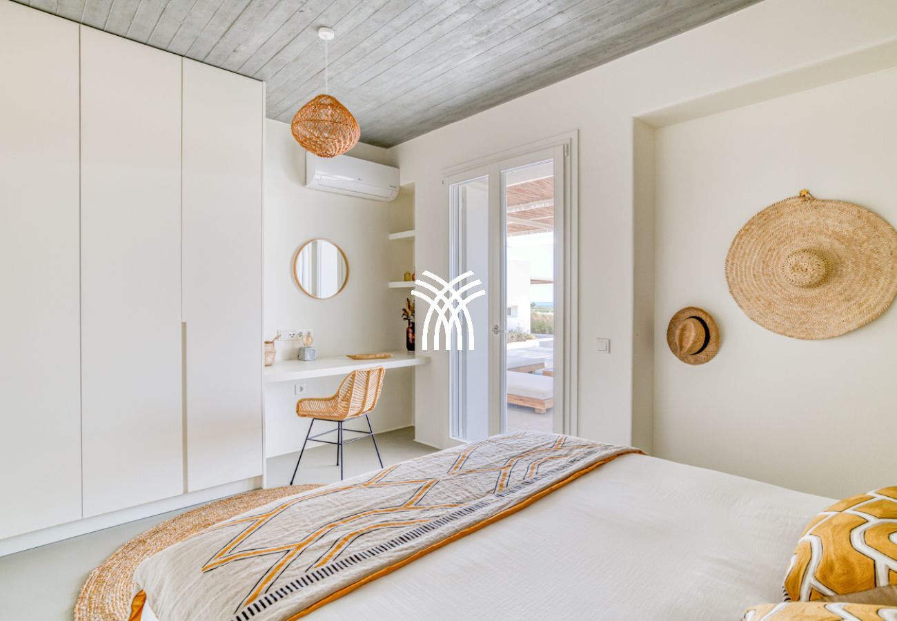 Villa in Paros - Lampsis