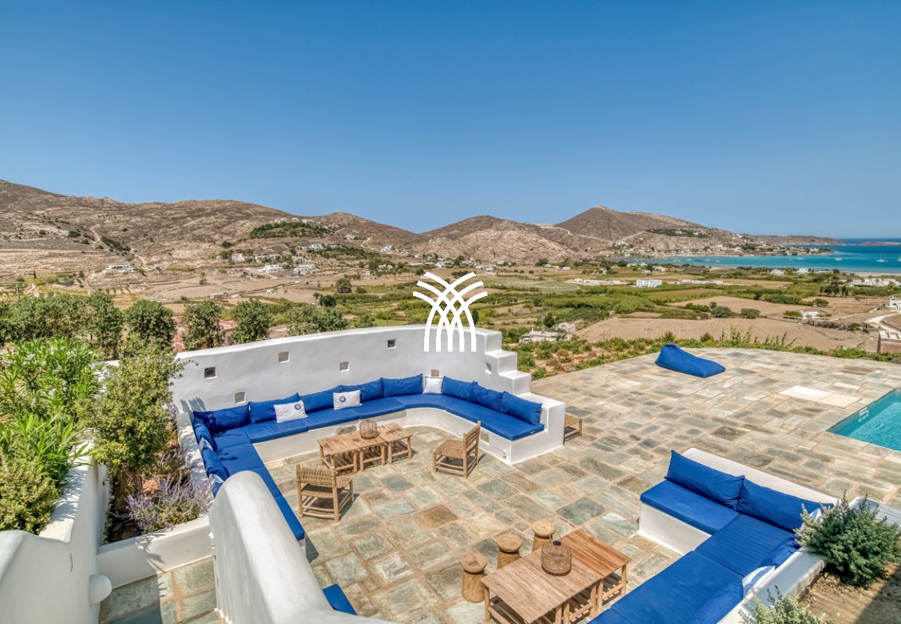 Villa in Naousa - Tchi Tcha