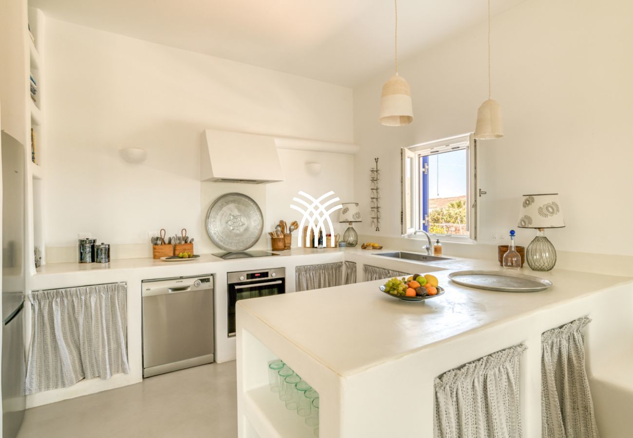 Villa in Naousa - Tchi Tcha