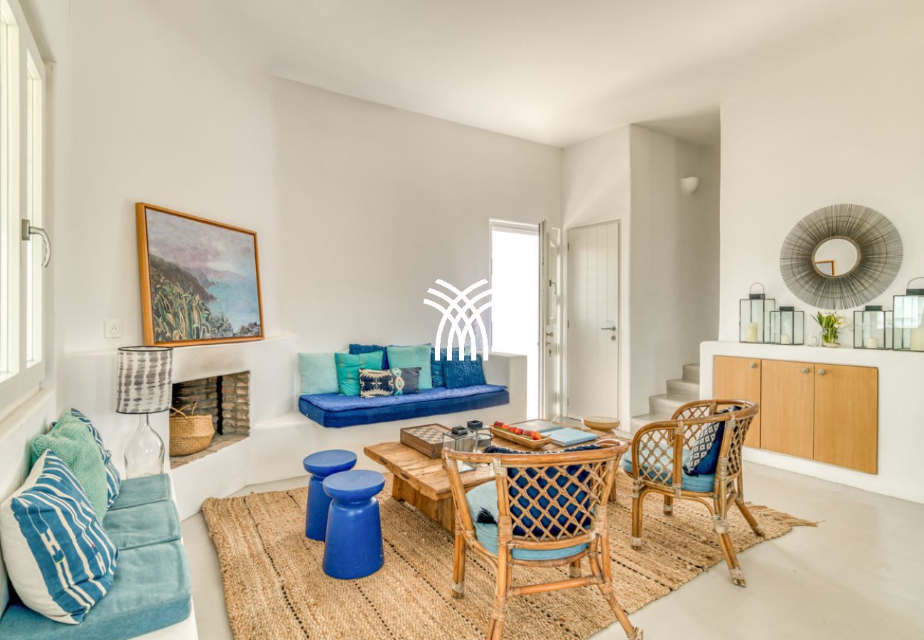 Villa in Naousa - Tchi Tcha