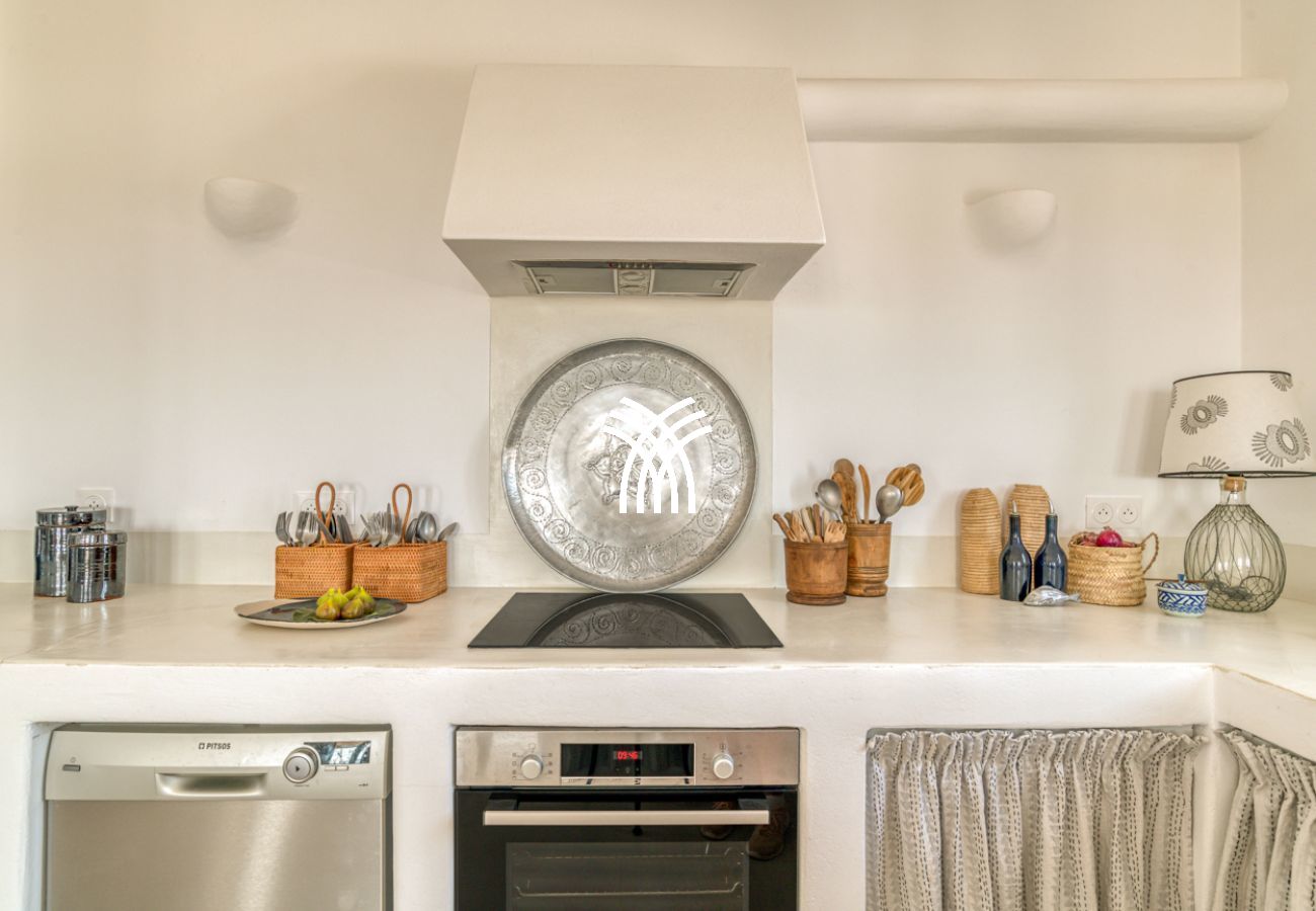 Villa in Naousa - Tchi Tcha