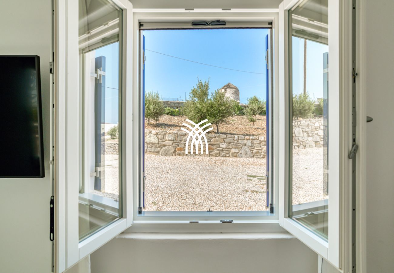 Villa in Naousa - Tchi Tcha